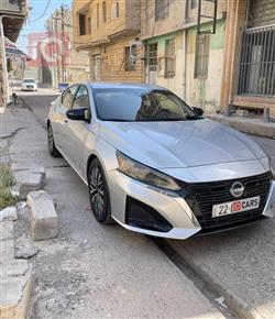 نيسان ألتيما